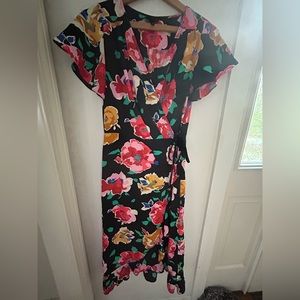 Who What Wear size small true wrap dress. Midi length. Ruffle on the bot…